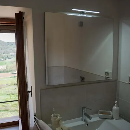 Il Terrazzo Sulla Valle Con Piscina *
