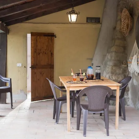 Il Terrazzo Sulla Valle Con Piscina Lugnano